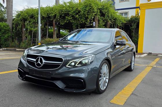 MERCEDES-BENZ E 63 AMG 5.5 V8 32V BI-TURBO GASOLINA 4P AUTOMÁTICO